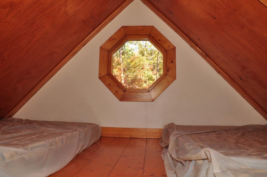 Arrowhead Camping Resort Loft Cabin 22 Douglas Center Extérieur photo